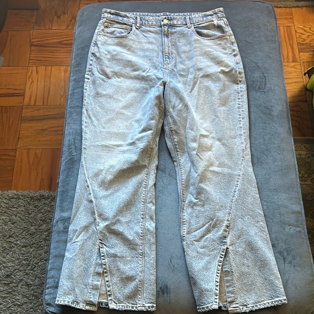 American Eagle wide leg jeans with slit size 18 short